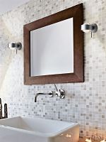 PUK WALL +<br />da parete girevole <br />2 led di 8 w<br />Completa di lenti, vetri