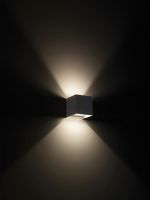 Lampada parete da esterno GES1020<br /><br />L 10x P10 x H 10 cm